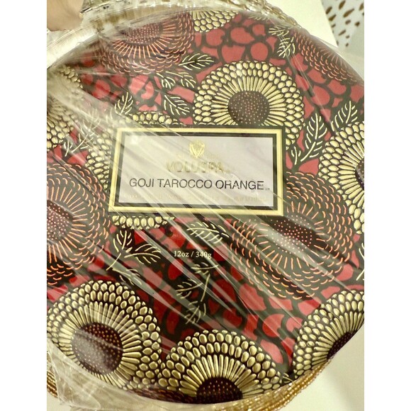 Voluspa Three-wick Candle Goji Tarocco Orange Retail: $32 - Picture 4 of 4